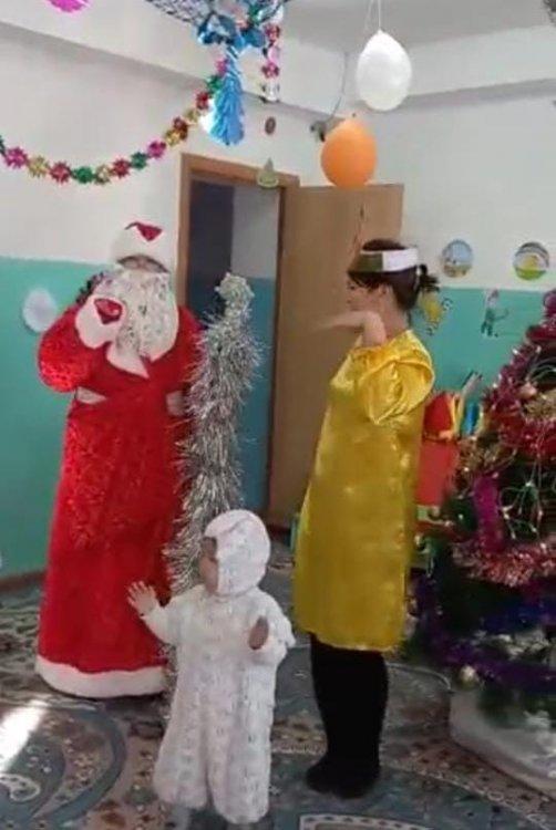 "Кел Жаңа жыл, Жаңа жыл!"