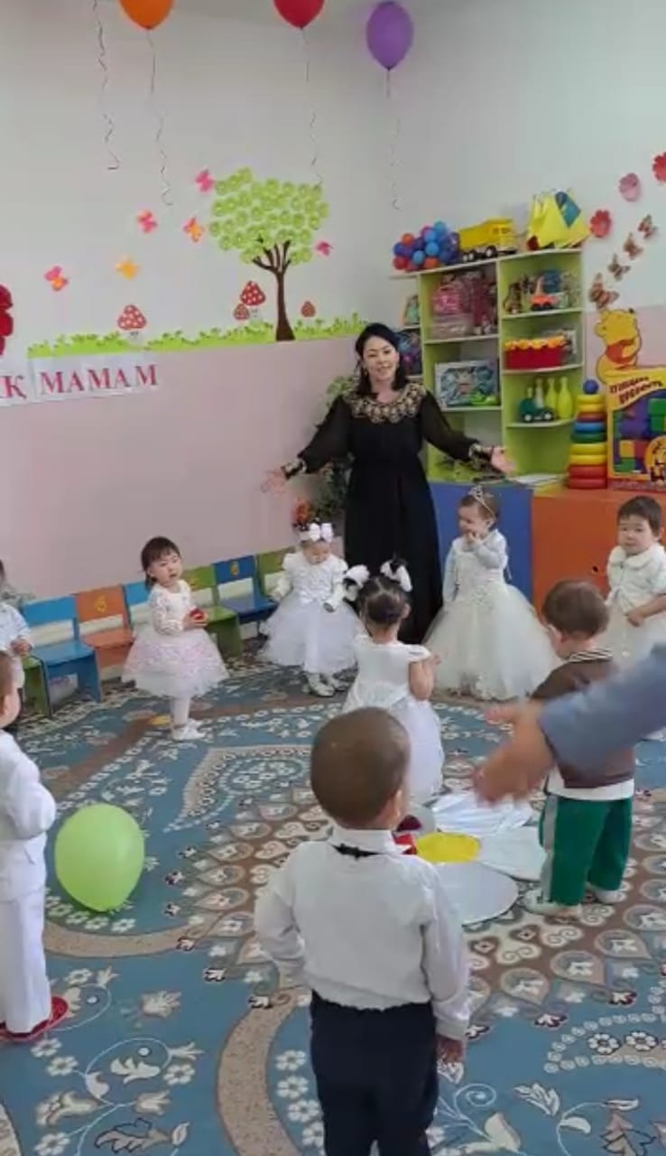 "Айналайын ақ мамам"