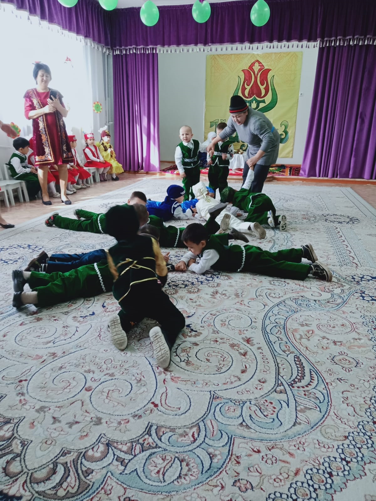"Қош келдің, Әз Наурыз"
