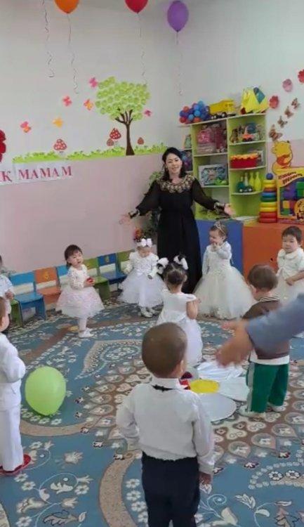"Айналайын ақ мамам"